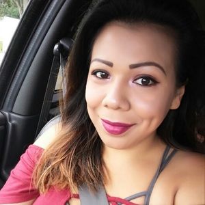 Meet your Posher, Ana